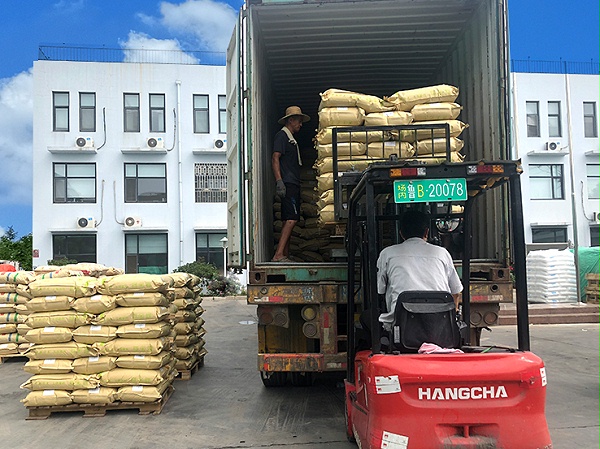 山东改性工程塑料生产厂家塑料原材料出口30余个国家质量稳定性能可靠！(图2)