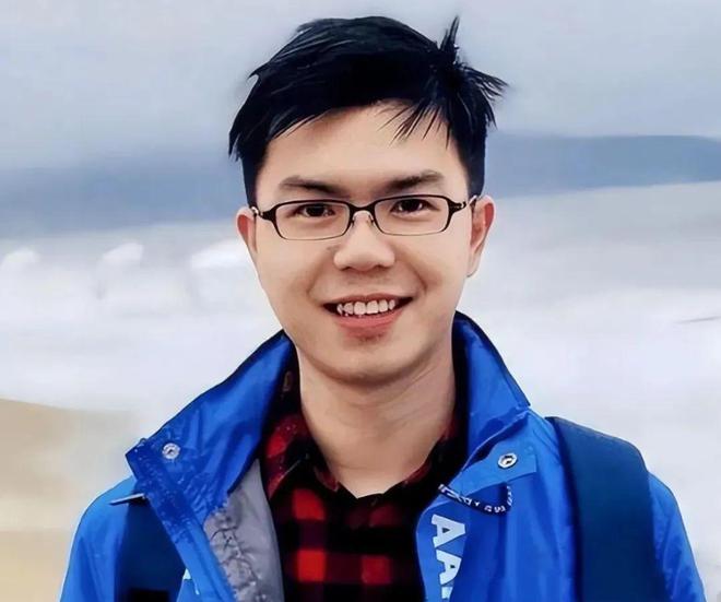 参观中国最火公司黄牛收费 3000人(图2)