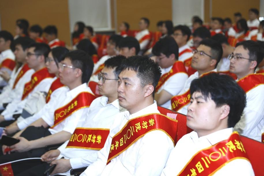 北京科技大学新材料技术研究院2024年度表彰大会举行(图2)