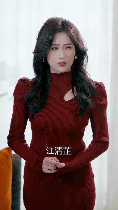 《撕夜》高能放送：她扯断的珍珠项链在柏油路上滚成泪滴(图1)