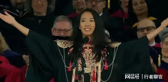 哈佛演讲女孩被扒！父亲是高管 母亲是律所股东 演讲内容被指空洞(图4)