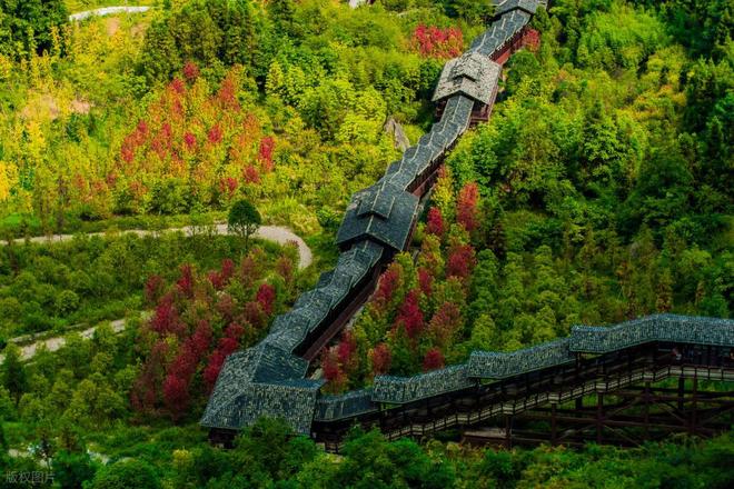 恩施靠谱旅行社推荐恩施服务态度好的旅行社有哪些！(图1)