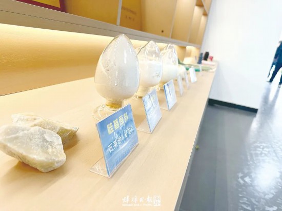 “工业厨房”烹出产业盛宴！探访怀远新材料产业集群“风味”创新之路(图2)