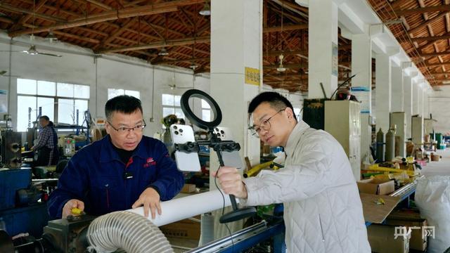 【你好小镇】安徽源潭：“刷”新未来(图5)