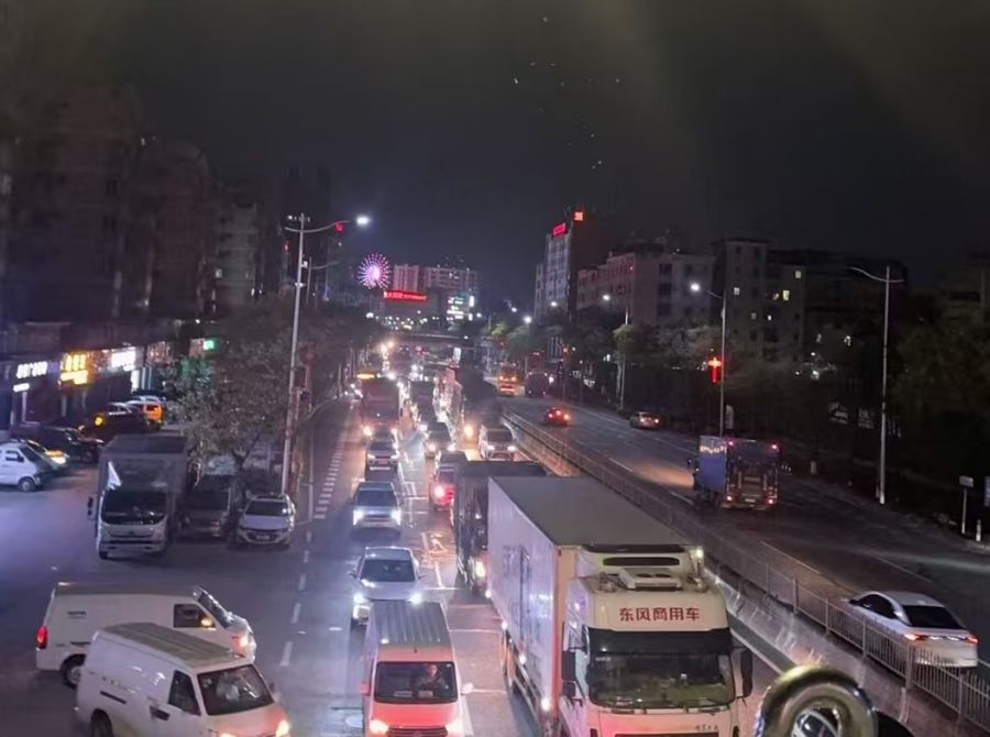 中东战火“烧”到塑胶市场：涨价传导链与东莞大堵车(图1)