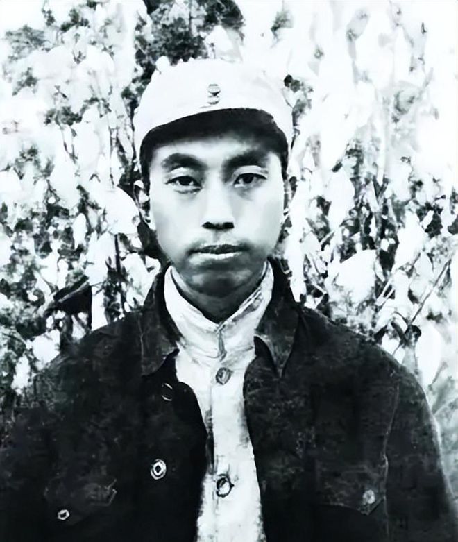 华国锋与大女儿苏玲苏玲：长相忠厚朴实模样酷似父亲(图2)