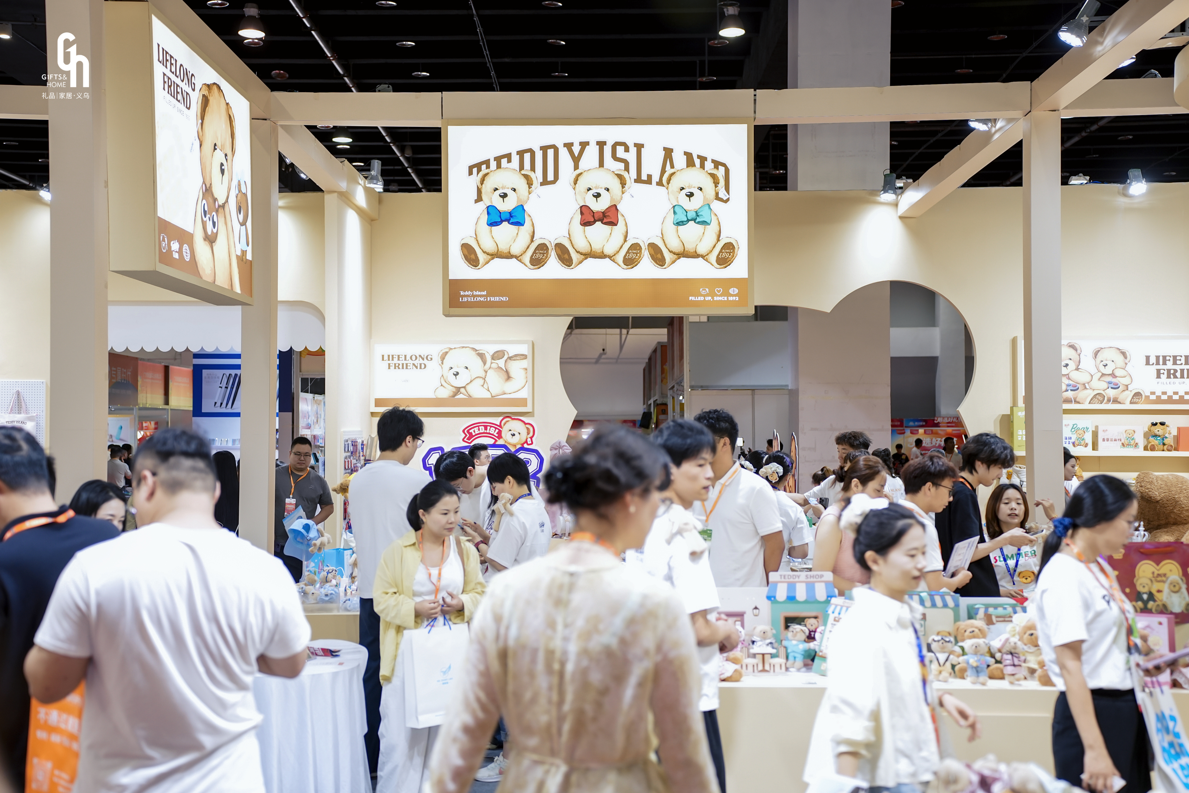 2026义乌礼品展盛大启幕：800+源头工厂集结“世界超市”重构全球礼品贸易新格局(图7)